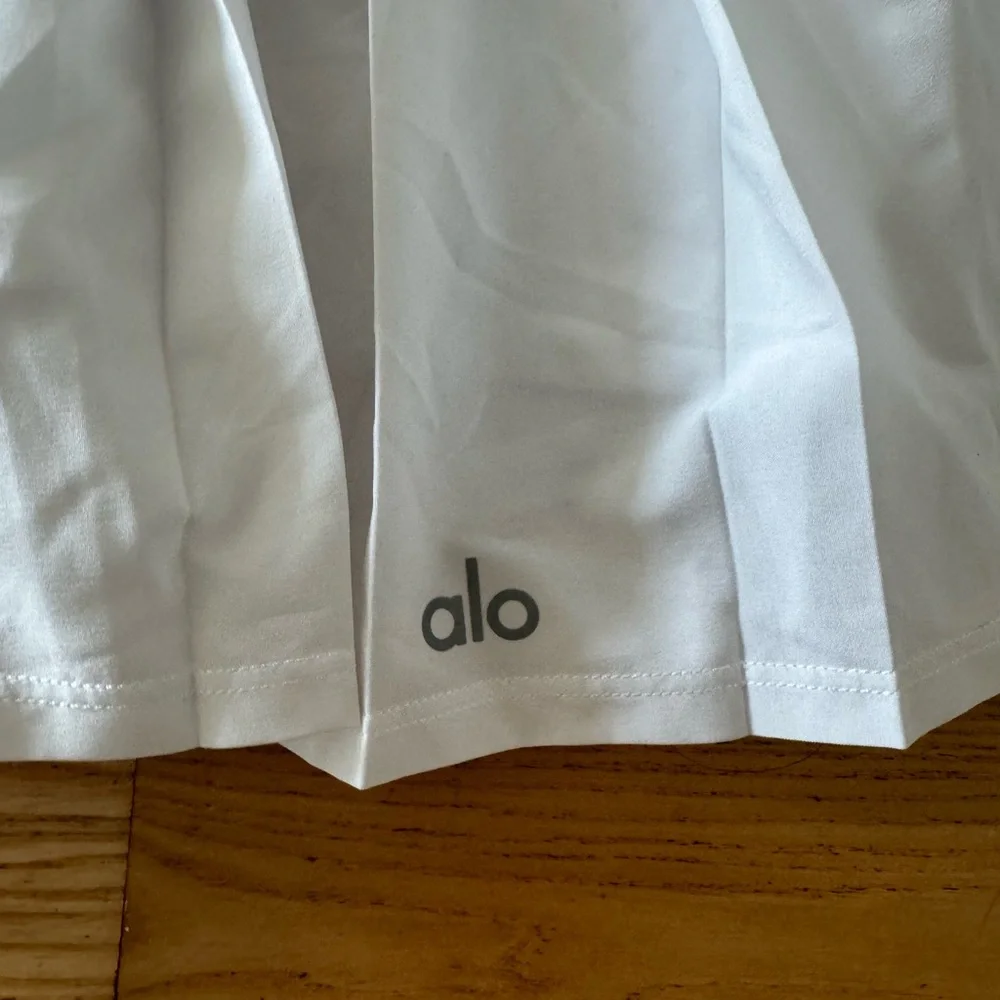 Alo yoga tennis skirt xs white